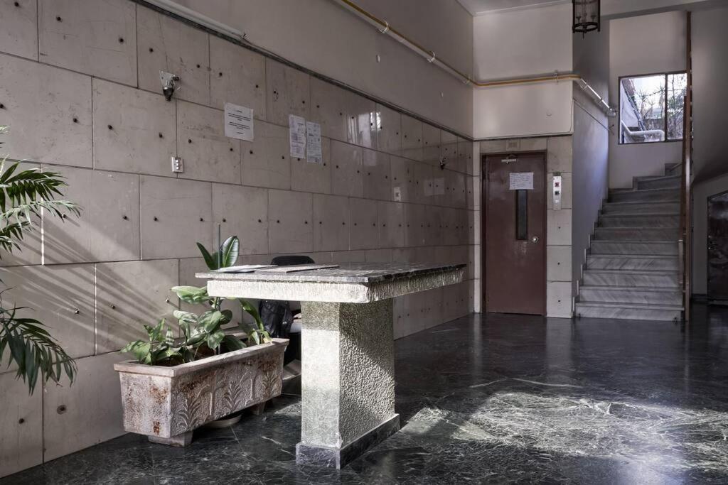 Apartment Fix 2bd With Parthenon View