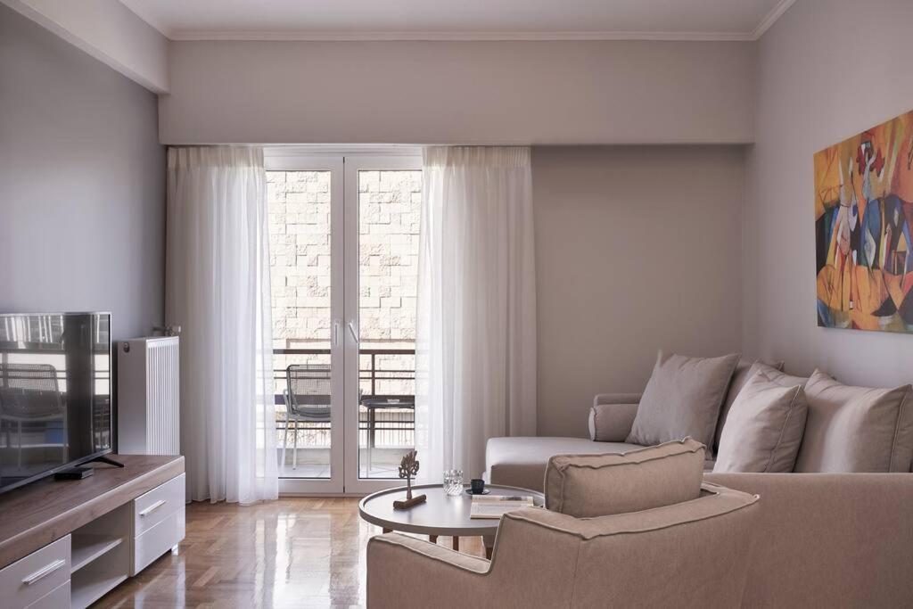 Fix 2bd With Parthenon View *